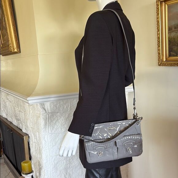Coach Poppy Liquid Gloss Convertible Crossbody Bag Light Grey Patent Leather - Picture 2 of 16